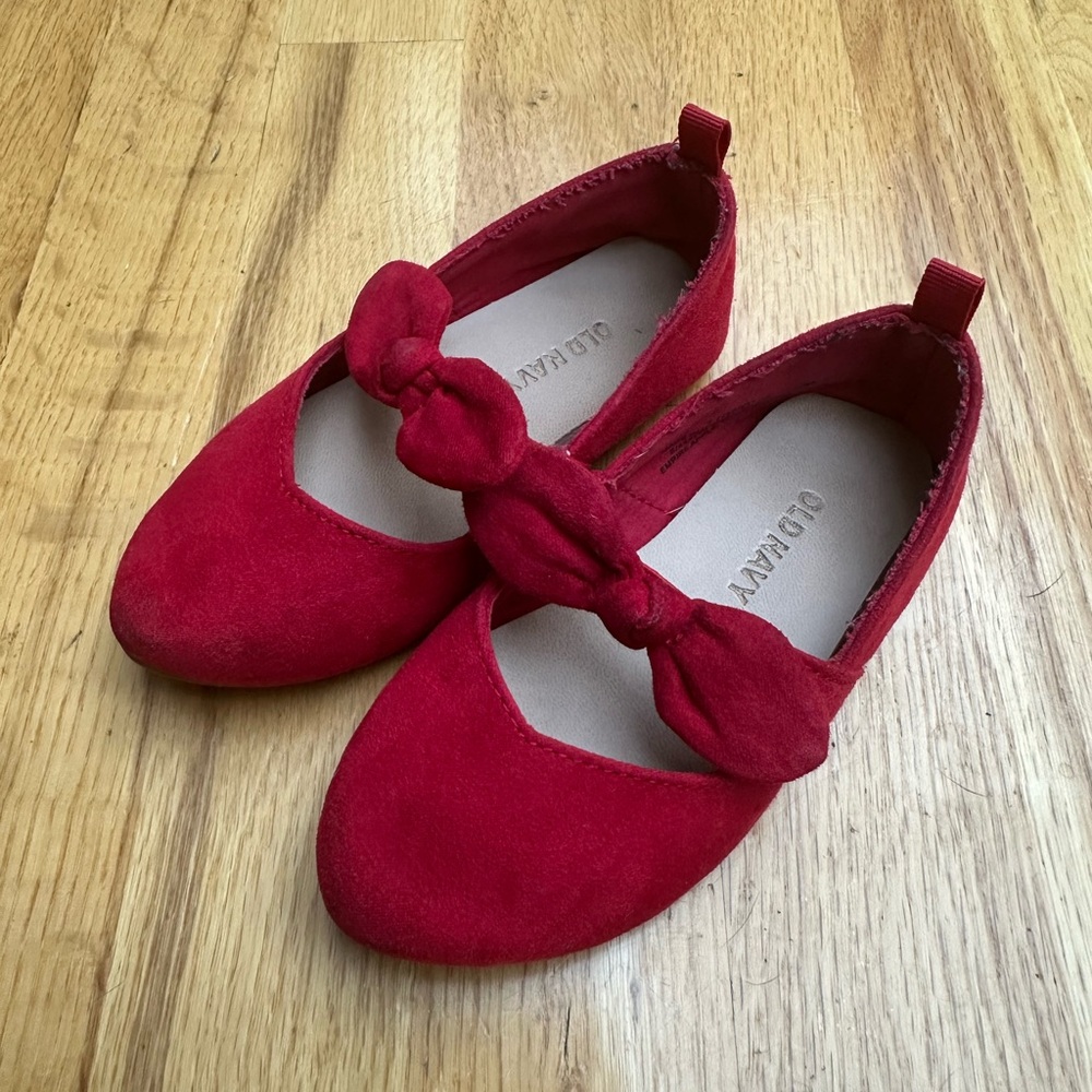Toddler Old Navy Red Velvet Ballet Flats Shoes with Bow - Size 6C